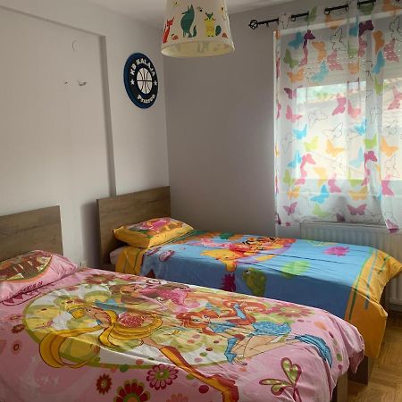 Cozy City Center Apartment プリズレン エクステリア 写真
